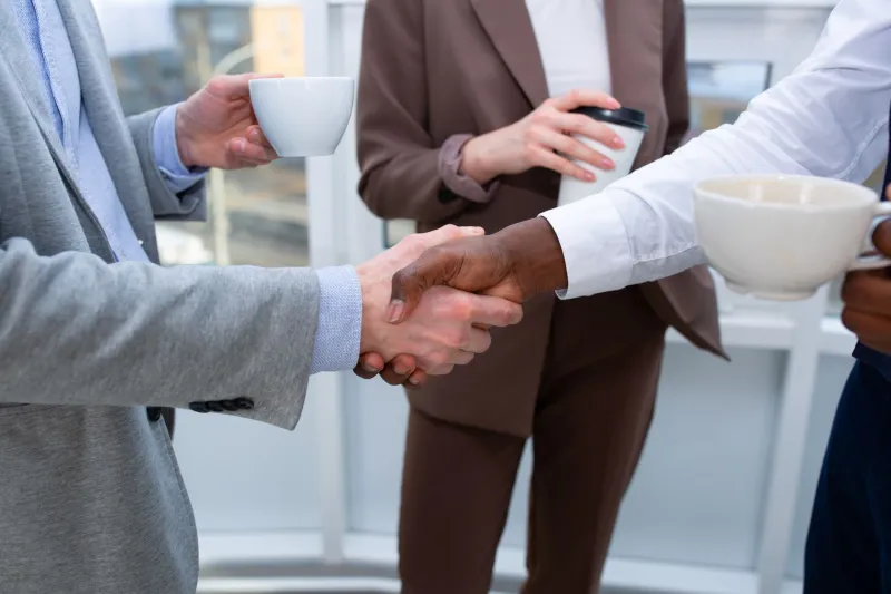 10 Estratégias Essenciais para Fazer Networking de Alto Impacto na UIA 2020 Rio Expo