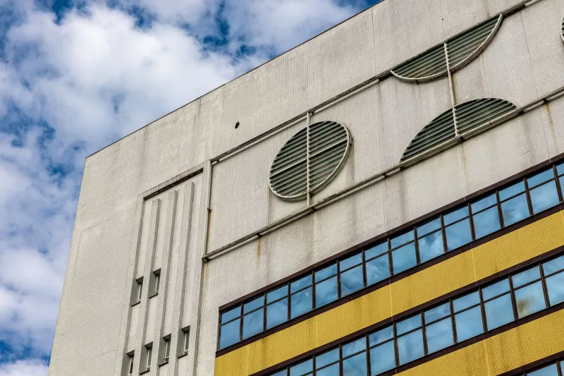 Arquitetura que Respira: Ventilação Natural como Estratégia Central no Design das Metrópoles Brasileiras